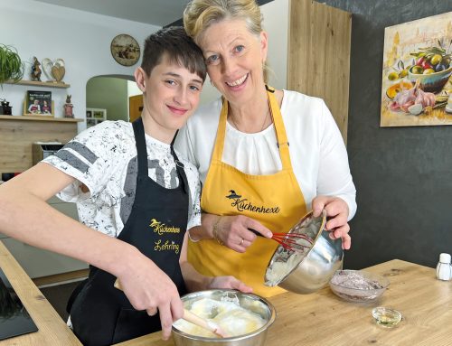 Die „Küchenhexe“ zaubert  mit ihrem Lehrling